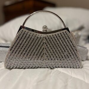 Elegant Silver Evening Handbag
